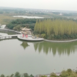 汉中南湖风景区的照片(汉中南湖风景区：美丽的自然与文化交融)