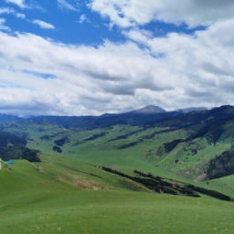 喀拉峻景区介绍(喀拉峻景区：探秘神秘的自然奇观)