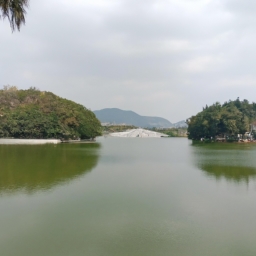 肇庆市七星岩风景区好玩吗(肇庆市七星岩风景区：一个令人陶醉的天然奇观)