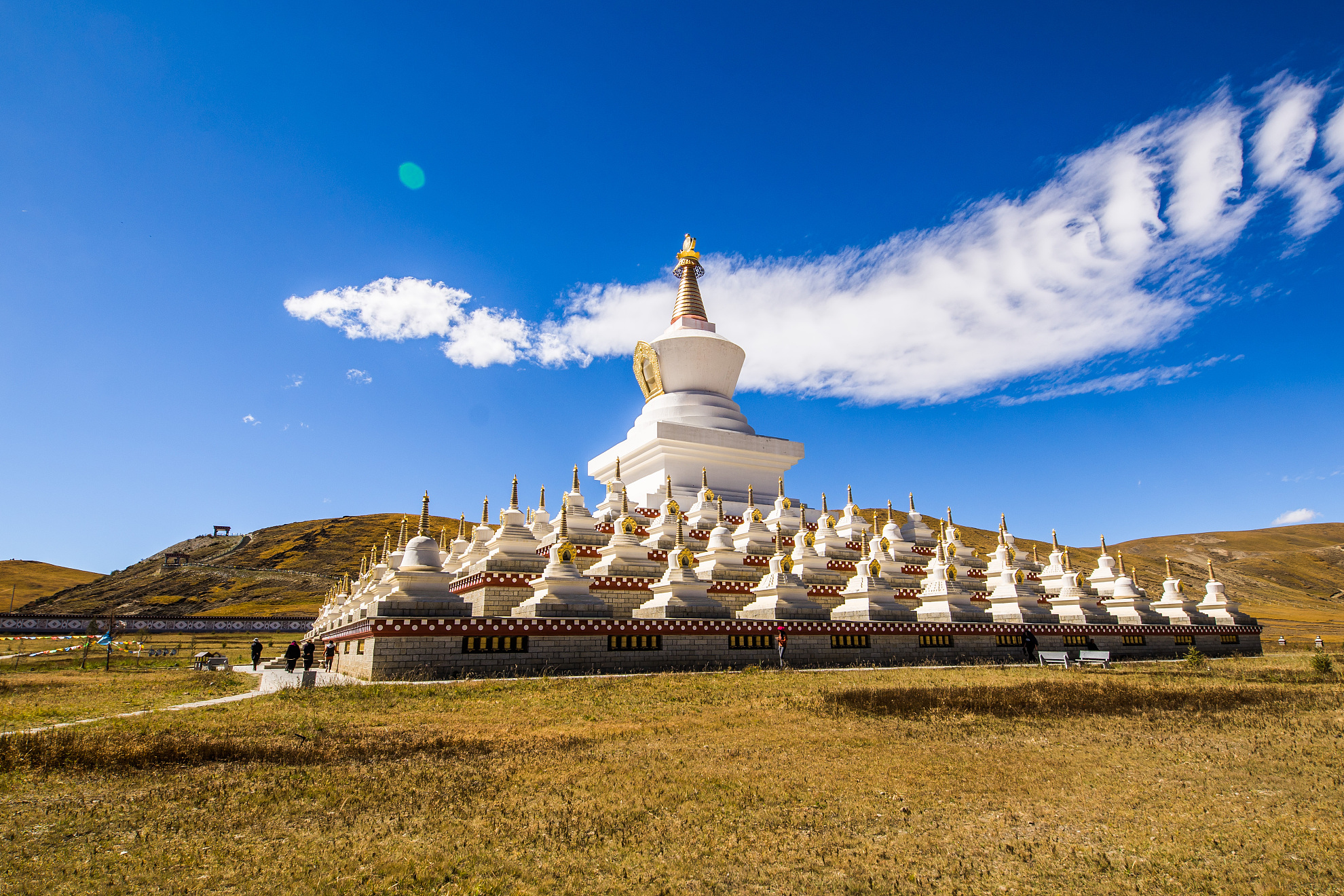 稻城旅游(稻城最佳旅游时间)