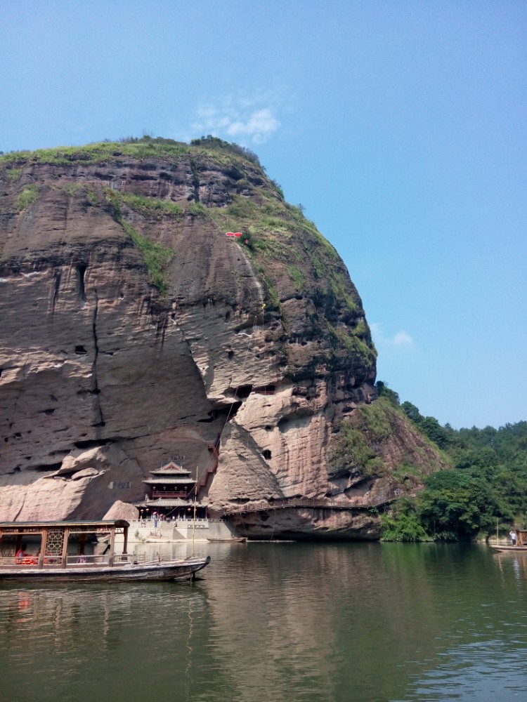 龙虎山旅游攻略(龙虎山旅游攻略一日游线路图)