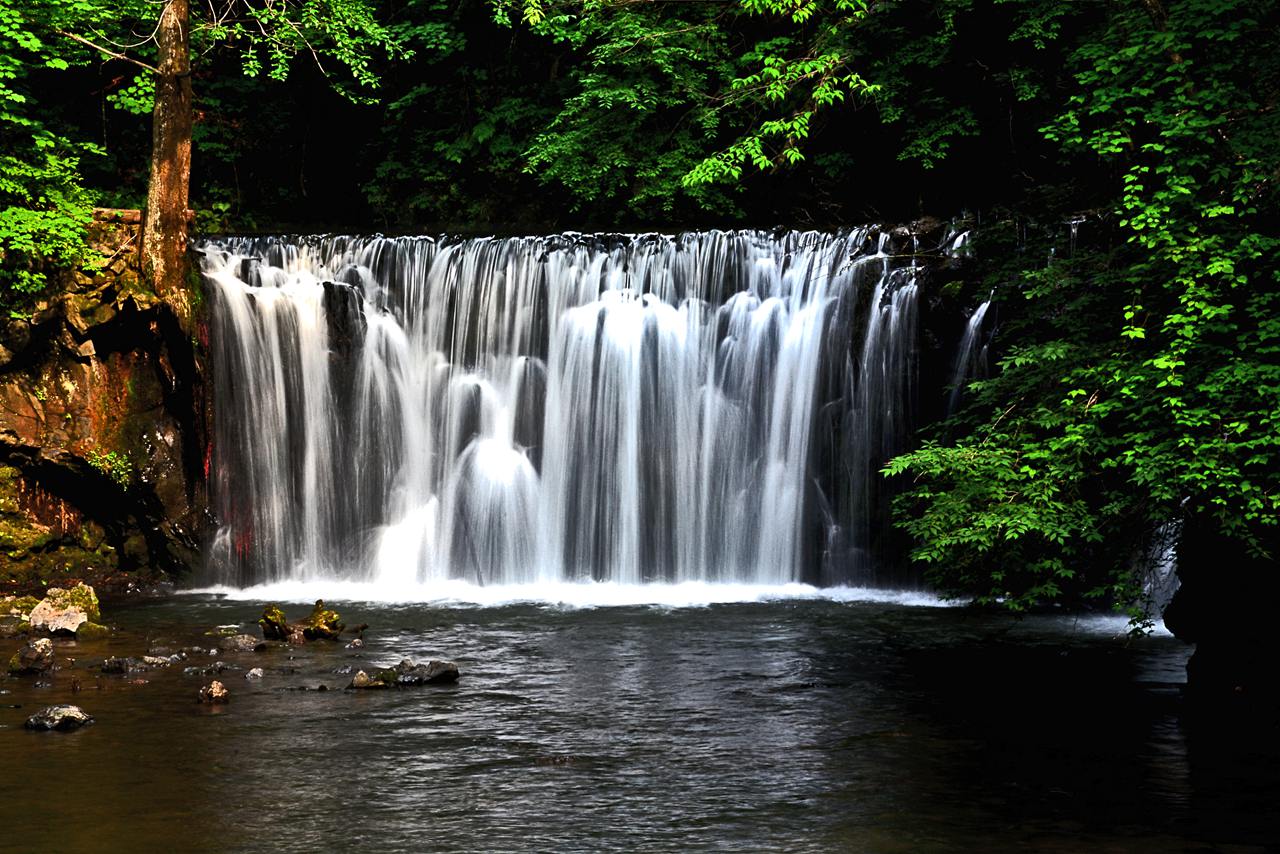 吊水壶风景旅游区(吊水壶在哪里吊水壶景区)