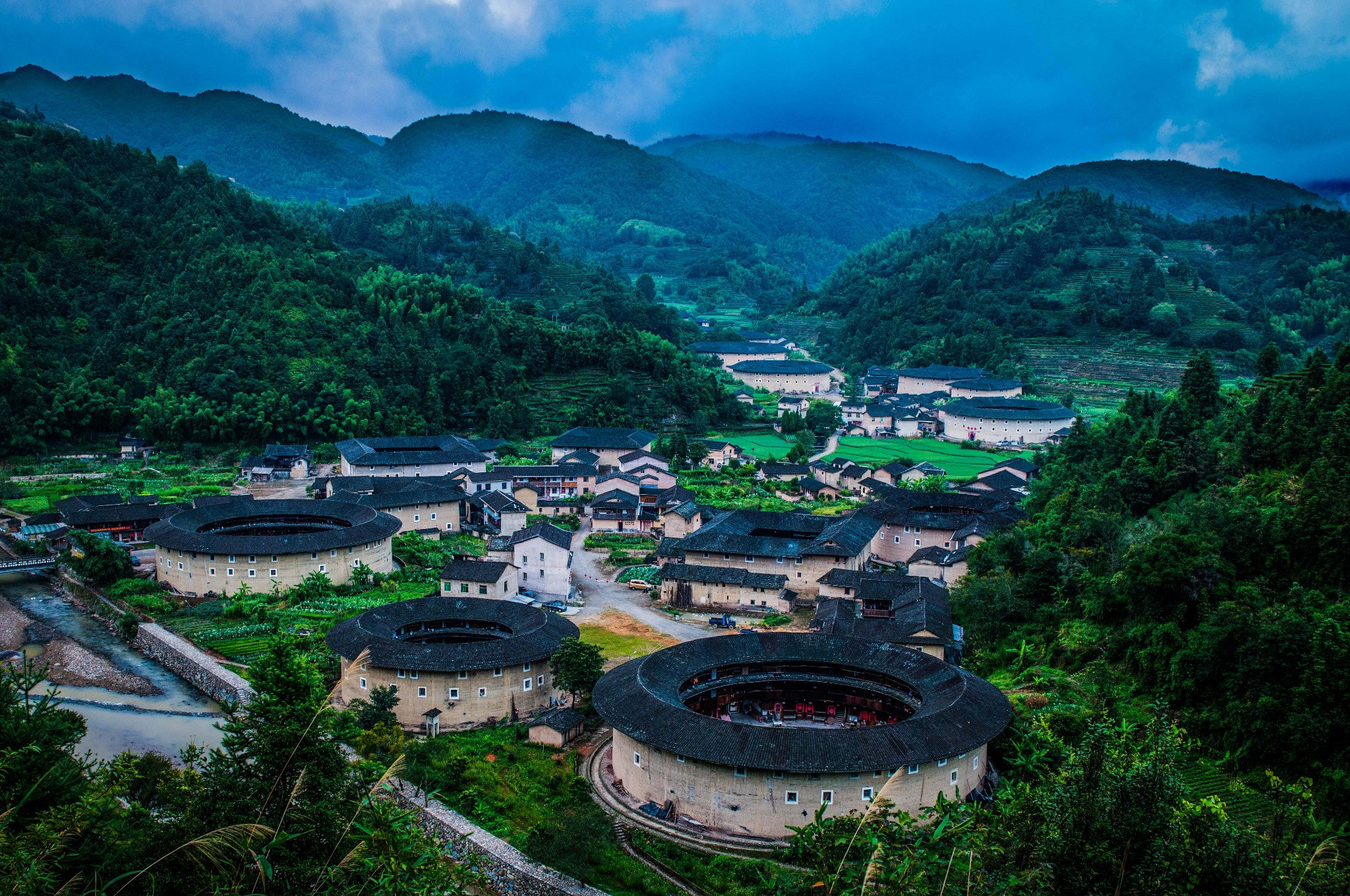 福建旅游景点推荐(福建省内旅游景点推荐)