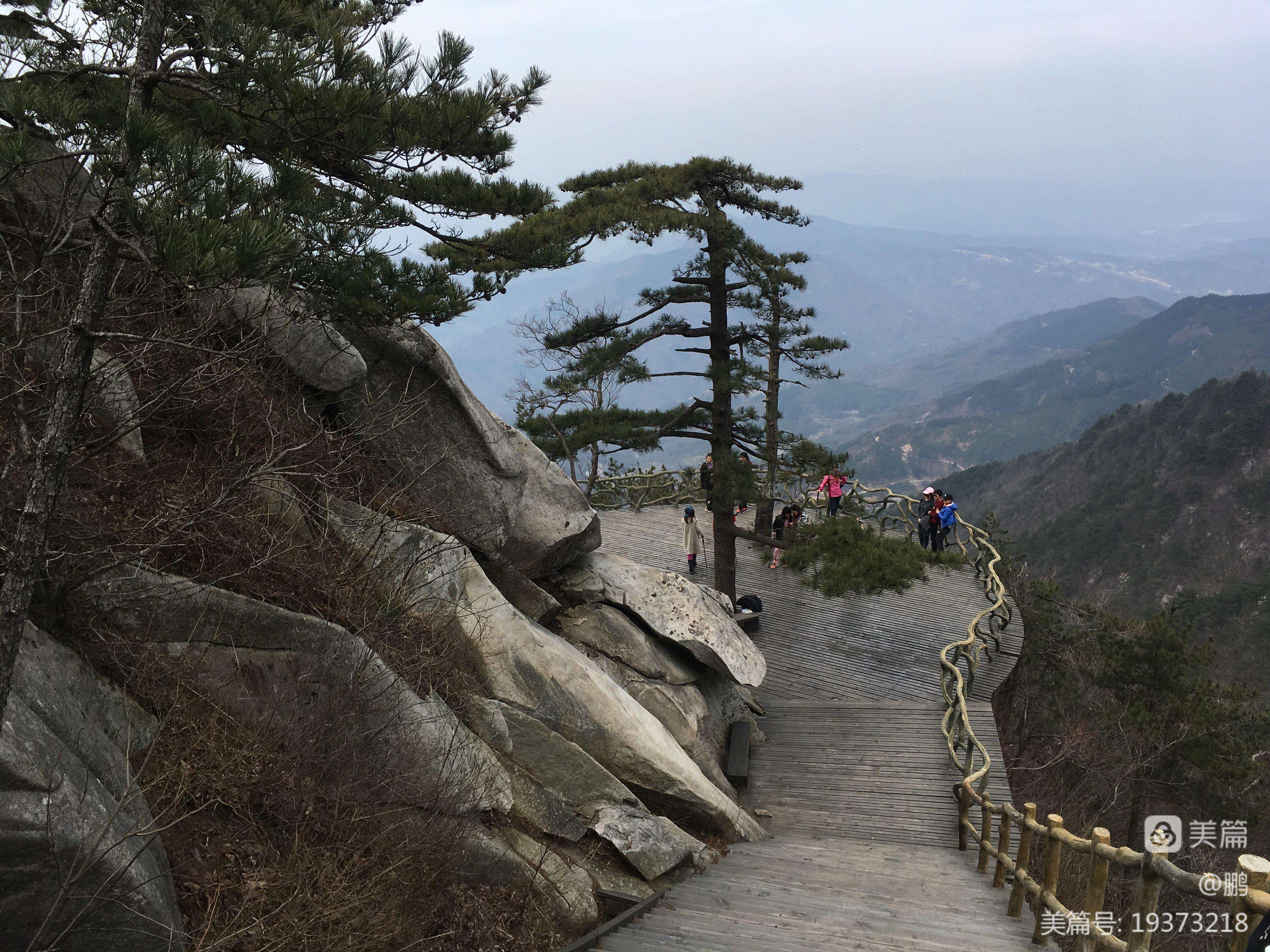 薄刀峰风景区(薄刀峰风景区附近有民宿吃饭的吗)