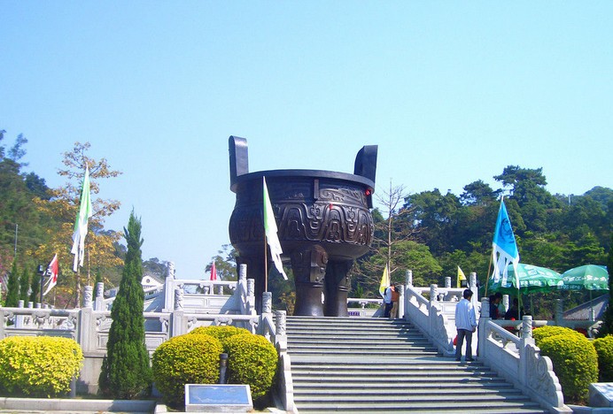 鼎湖山风景区(广东肇庆鼎湖山风景区)