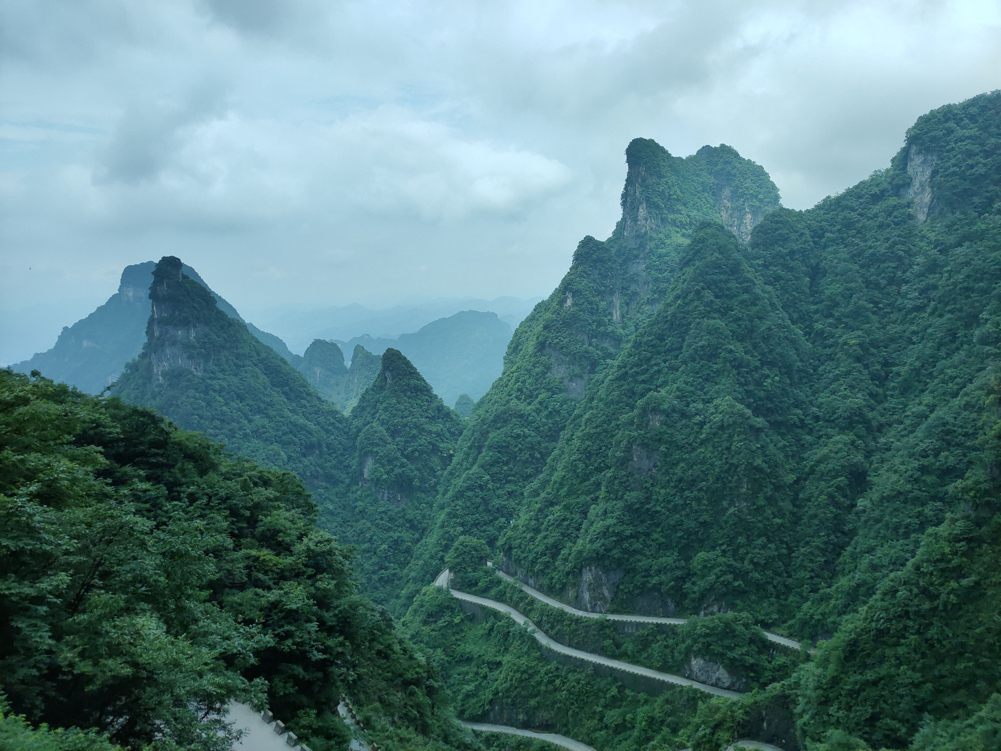 天门山景区(天门山景区天气)