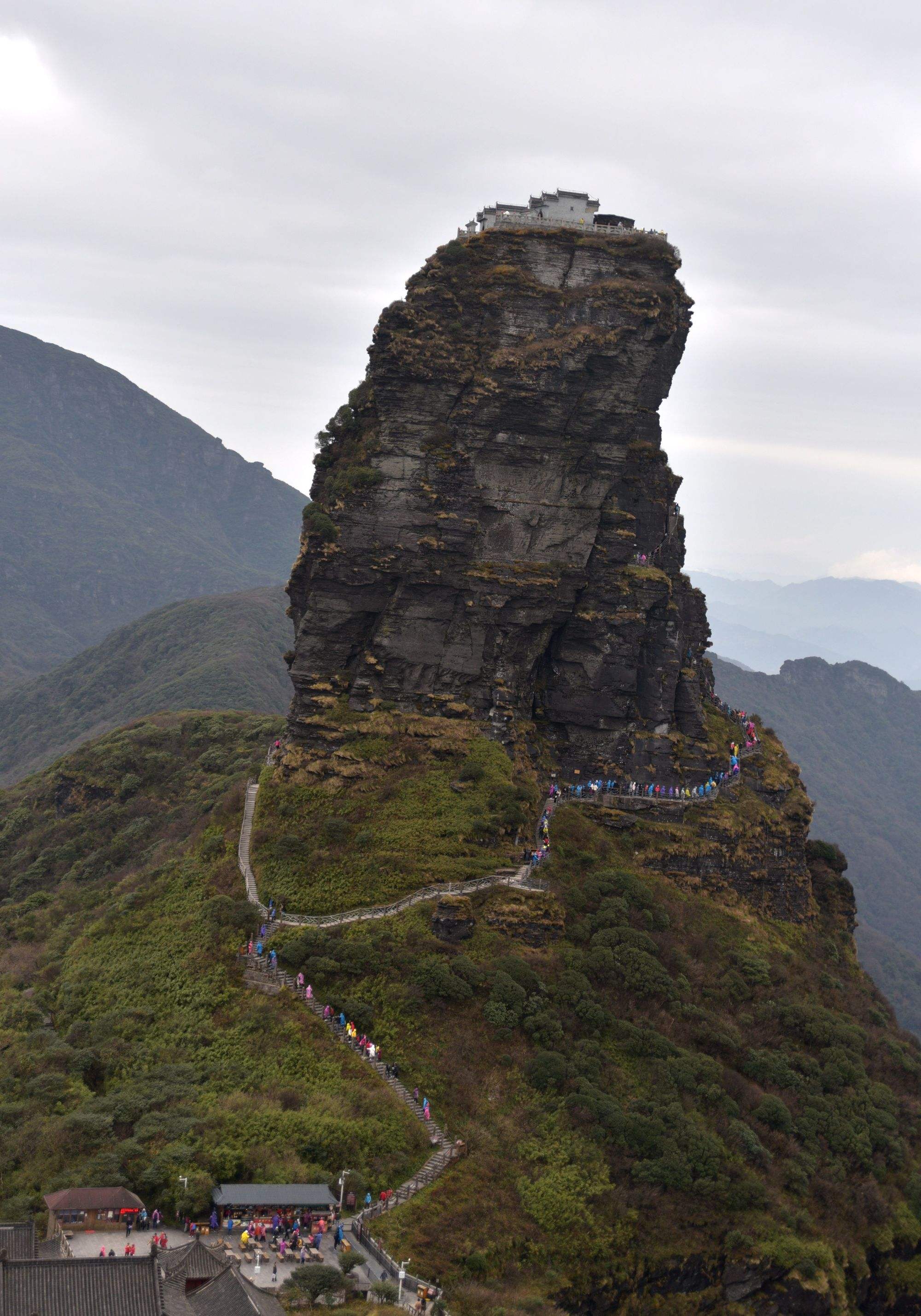 梵净山自驾游攻略(梵净山旅游攻略梵净山自助游攻略)