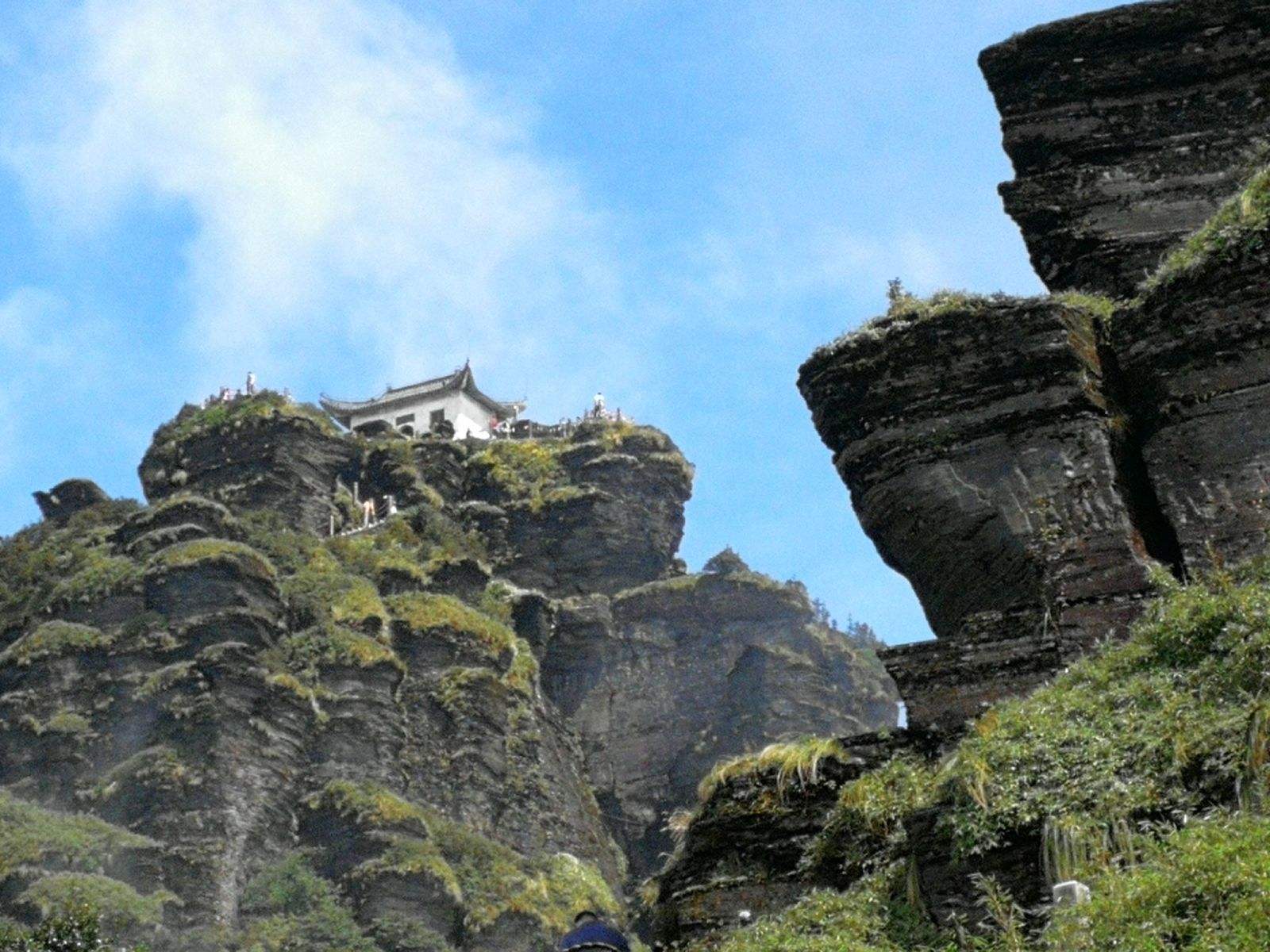 梵净山自驾游攻略(梵净山旅游攻略梵净山自助游攻略)