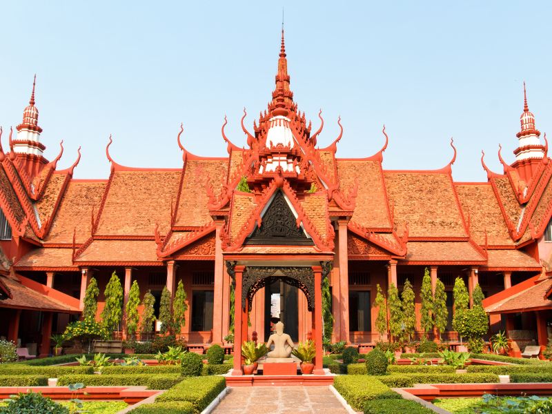 柬埔寨国家博物馆(柬埔寨国家博物馆和大皇宫哪个好)