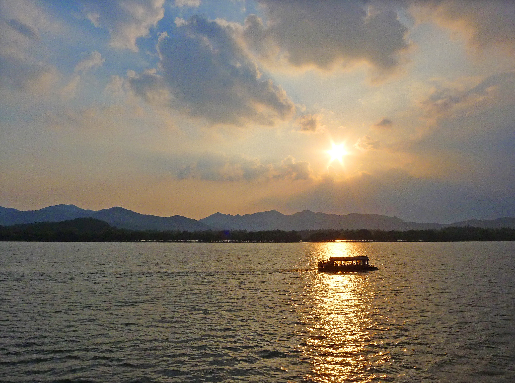 西湖风景(西湖风景视频)