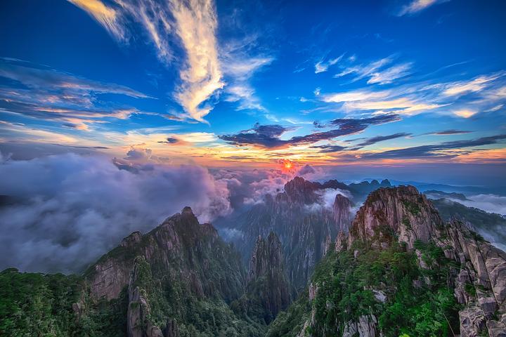 黄山景区向全国医护免票一年(黄山景区对医务人员免费开放一年)