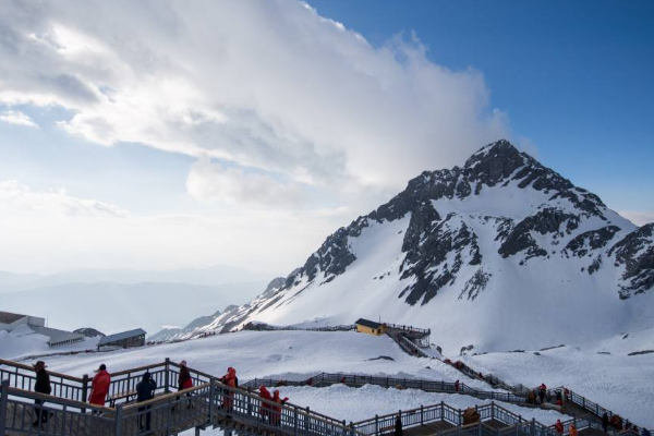 丽江玉龙雪山一日游(丽江玉龙雪山一日游团)