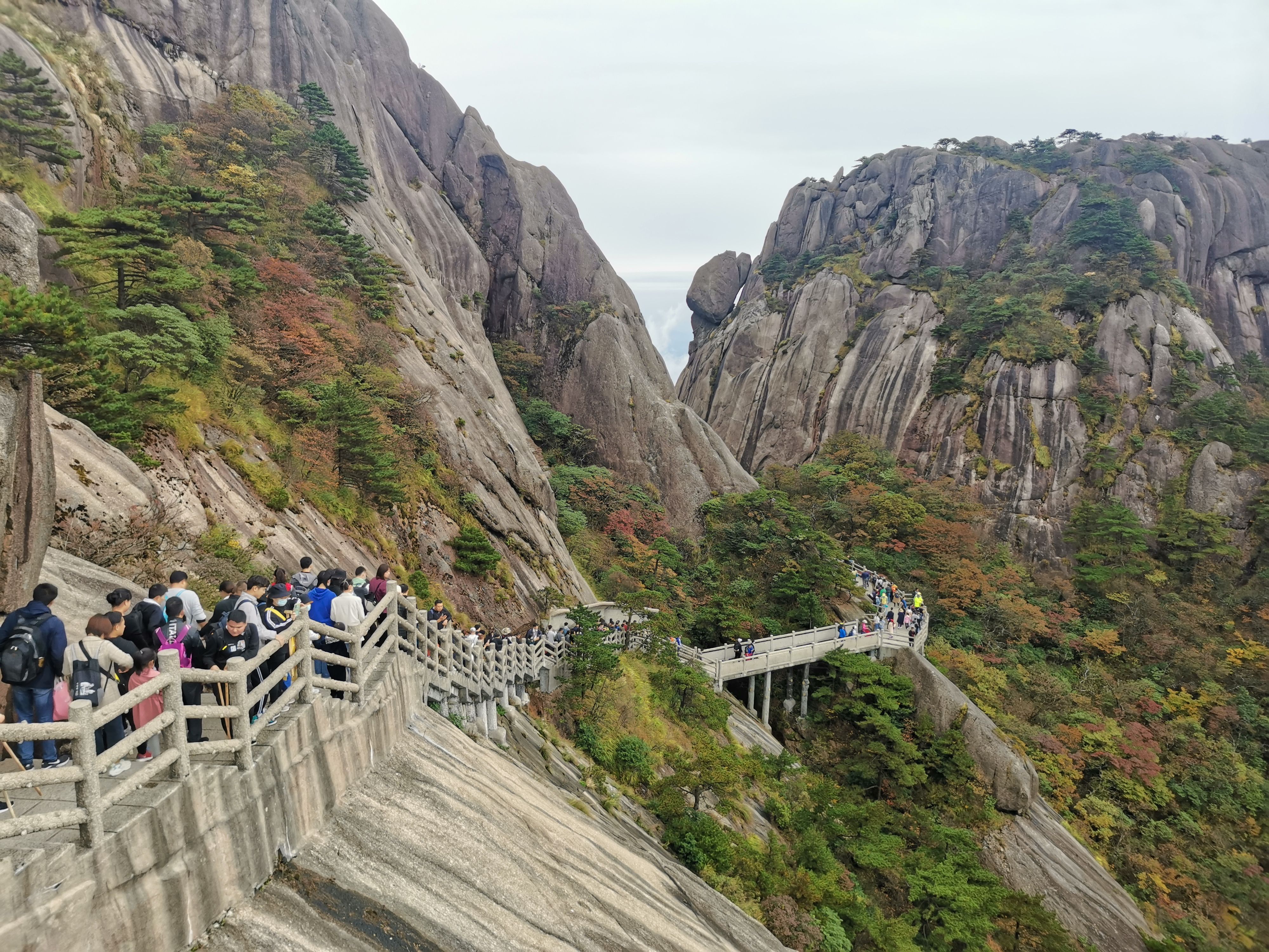 黄山旅游景点大全(安徽黄山旅游必去十大景点)