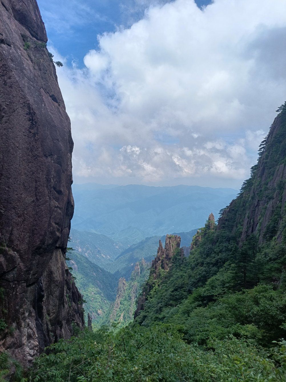 黄山旅游景点大全(安徽黄山旅游必去十大景点)