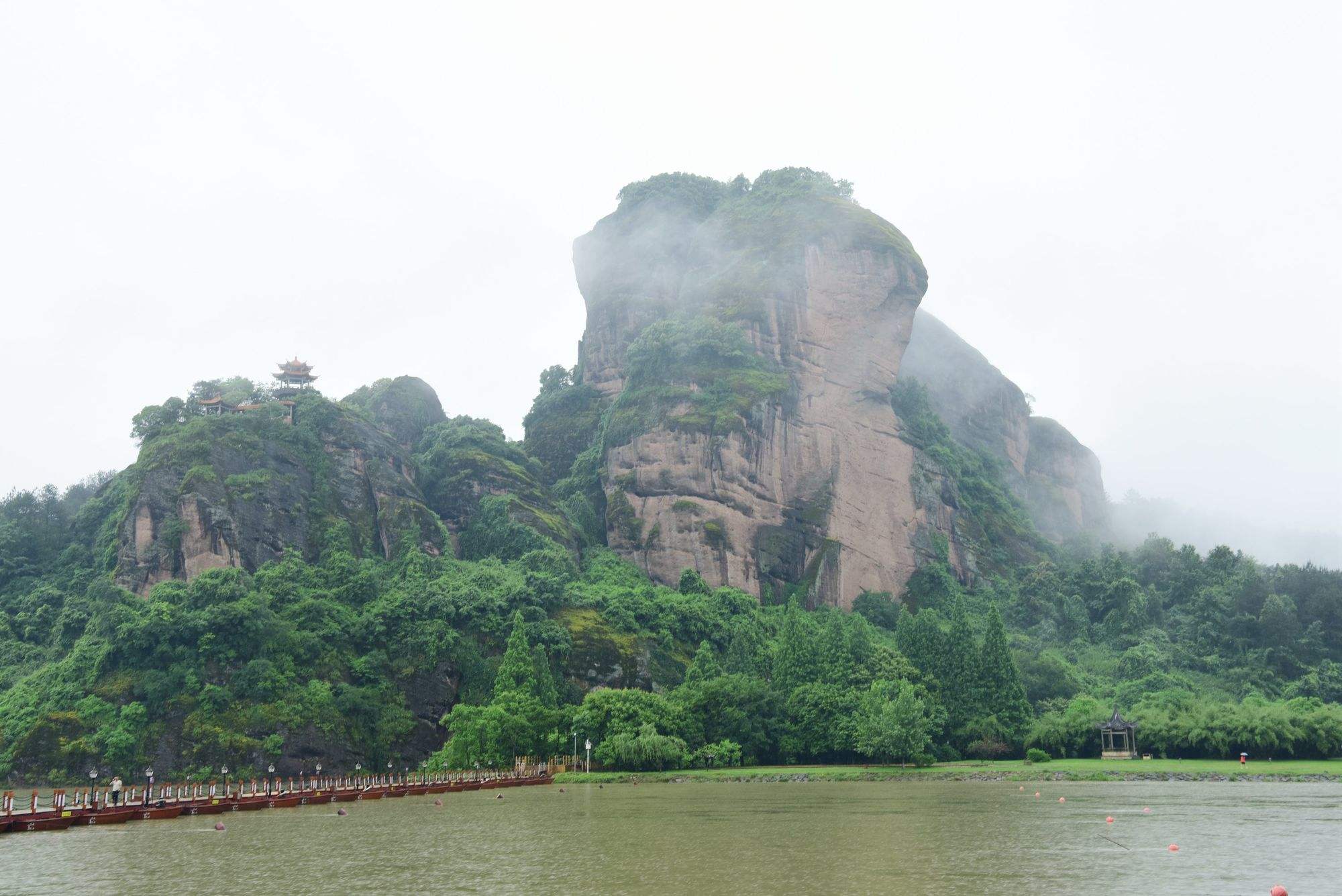 鹰潭景点(鹰潭景点大全景点排名)