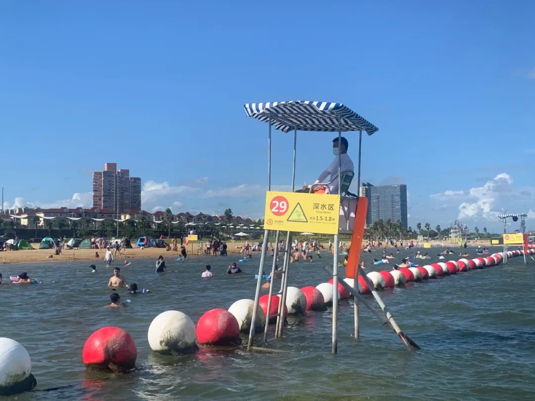 金山城市沙滩门票(附近的景点免费景区海边沙滩)