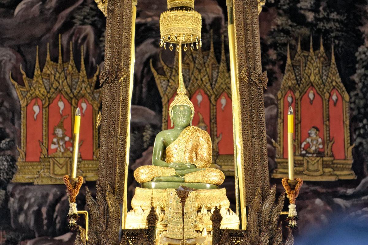 泰国玉佛寺(泰国玉佛寺地址在哪里)