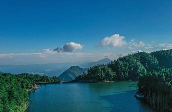 江西旅游景点介绍(江西旅游景点介绍导游词)