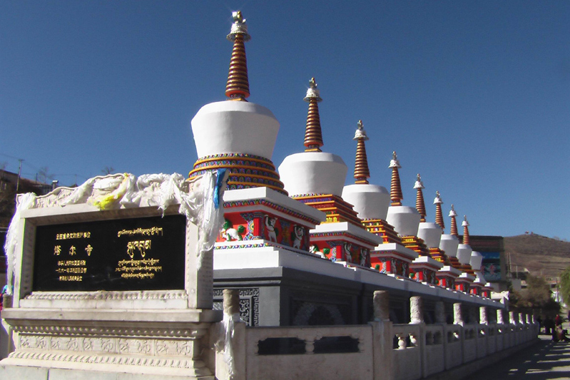 西宁塔尔寺门票(西宁塔尔寺门票免费吗)