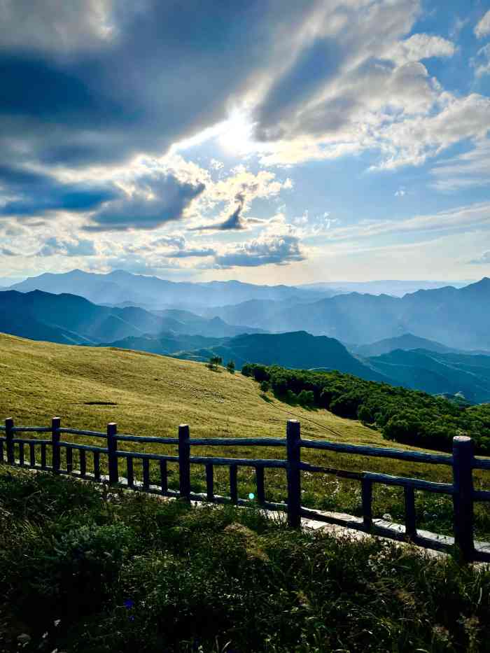 灵山自然风景区(灵山自然风景区位于)