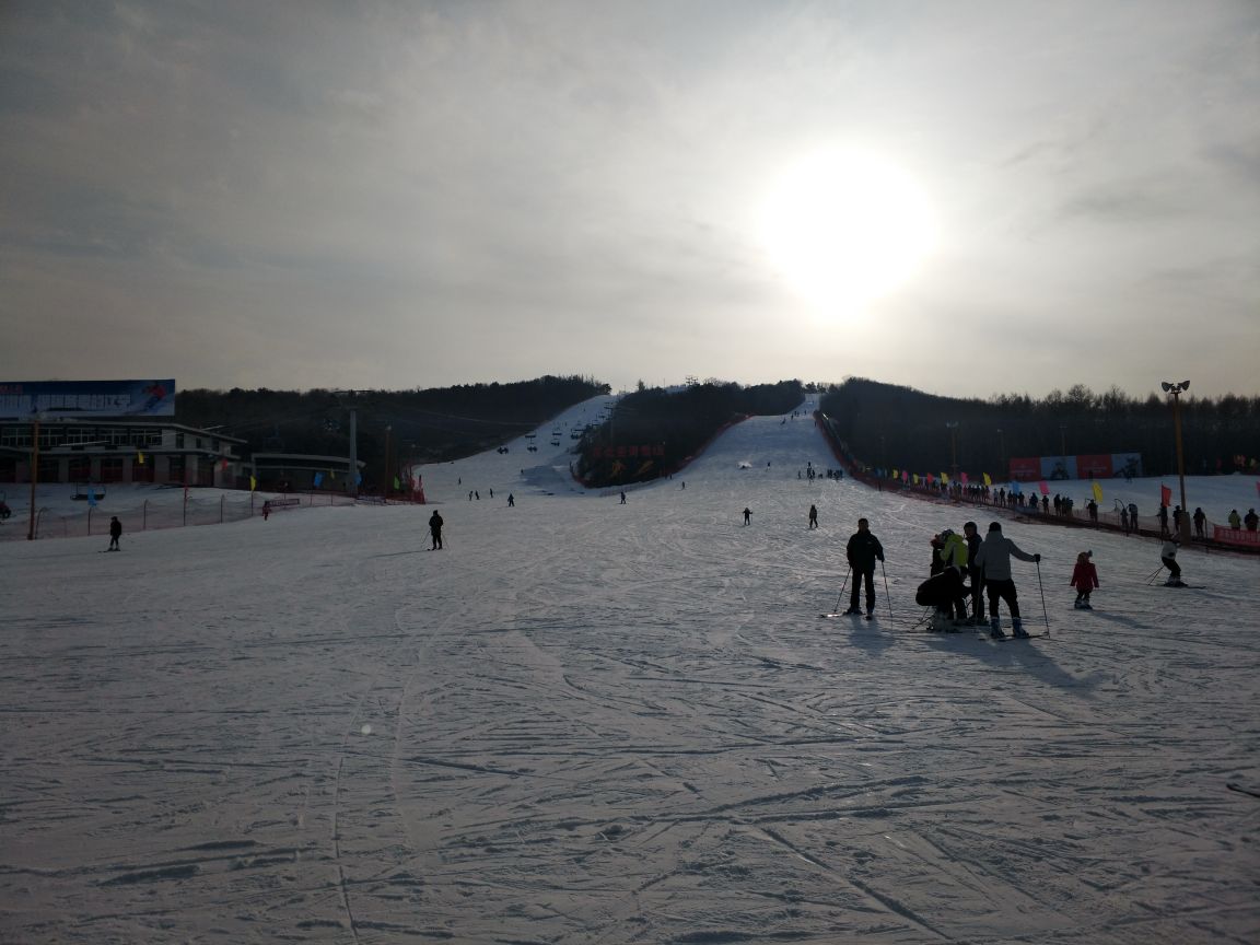 东北亚滑雪(东北亚滑雪场地址)