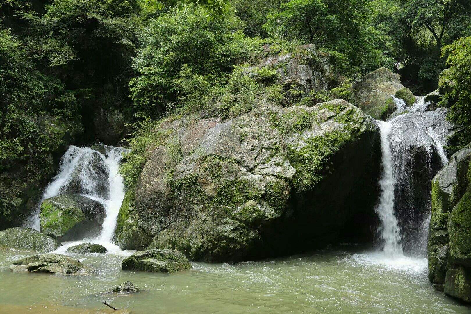 泉州虹山瀑布(泉州虹山瀑布在哪里)