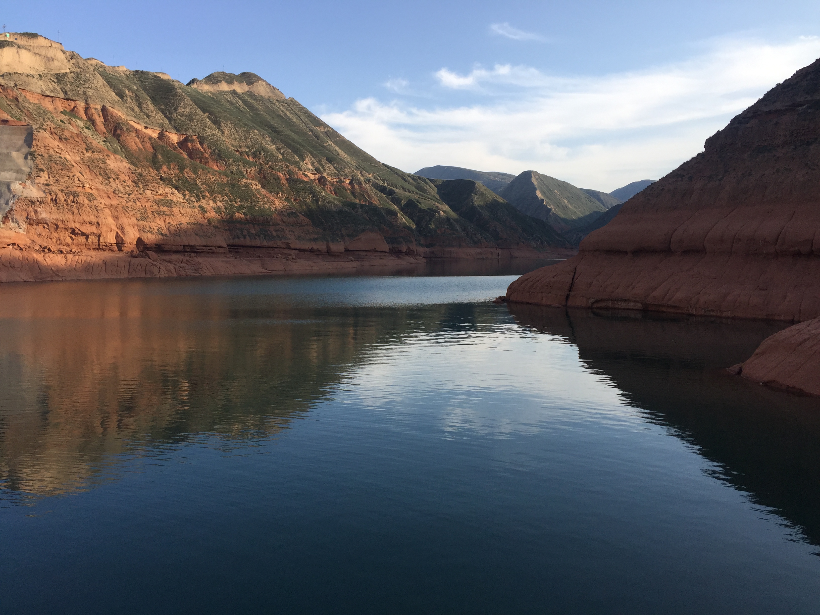 刘家峡旅游(刘家峡旅游景点介绍)